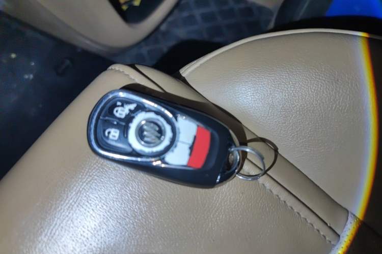Used Buick GL8 2017 ES 28T Flagship Model China V Standard Vehicle Key
