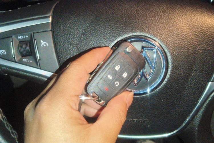 Used Buick GL8 2017 25S Luxury Version China V Standard Vehicle Key