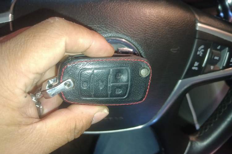 Used Buick GL8 2017 25S Prestige Version China V Standard Vehicle Key