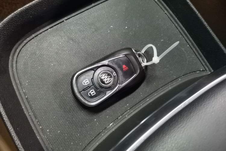 Used Buick GL8 2017 ES 28T Premium Version China V Standard Vehicle Key