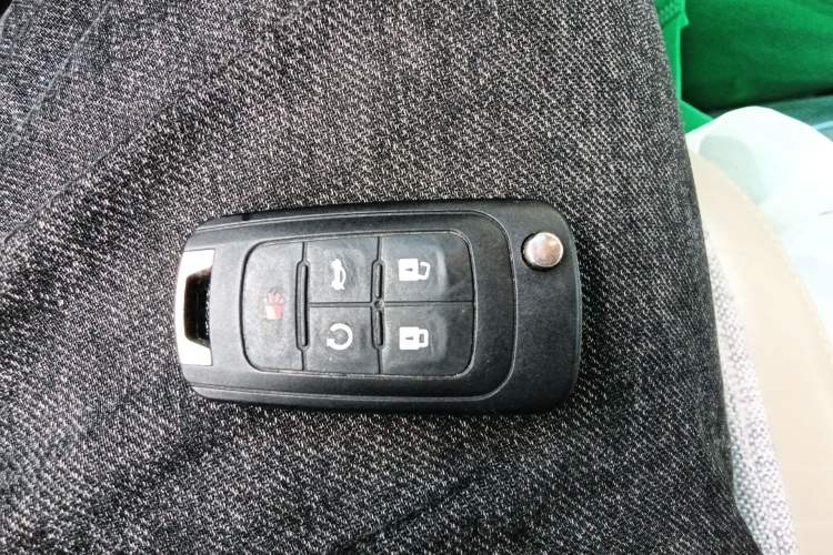 Used Buick GL8 2017 25S Prestige Version China V Standard Vehicle Key