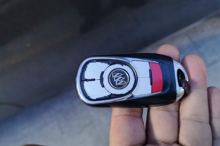 Used Buick GL8 2017 ES 28T Luxury Model China V Standard Vehicle Key