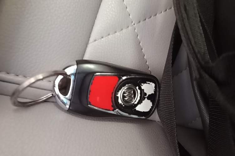 Used Buick GL8 2017 ES 28T Comfort Model China V Standard Vehicle Key