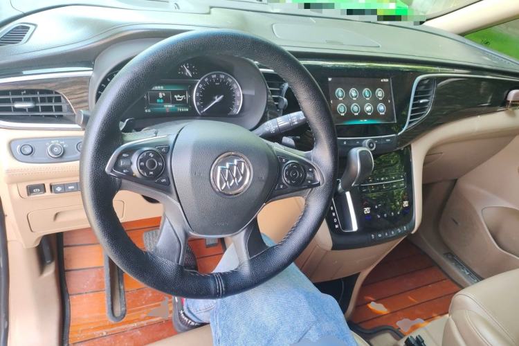 Used Buick GL8 2017 ES 28T Flagship Model China V Standard Center Console
