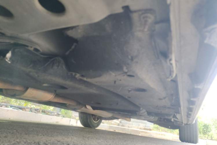 Used Buick GL8 2017 ES 28T Flagship Model China V Standard Chassis Front Left