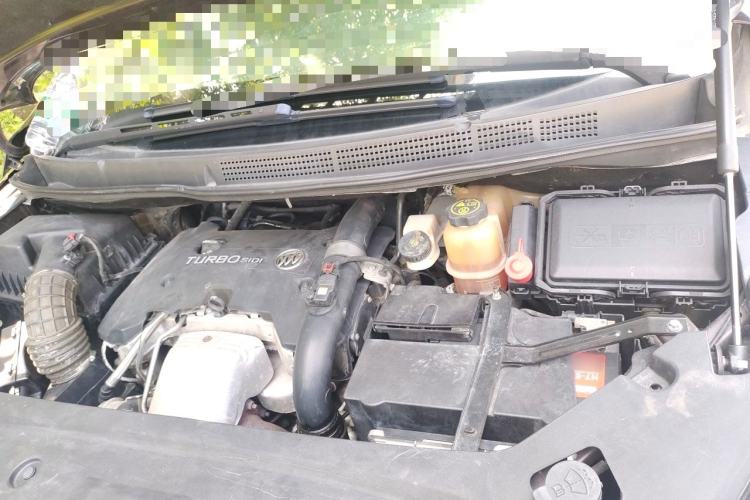 Used Buick GL8 2017 ES 28T Flagship Model China V Standard Engine Bay Left