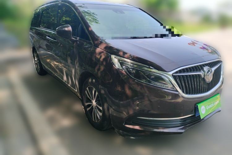 Used Buick GL8 2017 ES 28T Flagship Model China V Standard Front Right 45 Deg