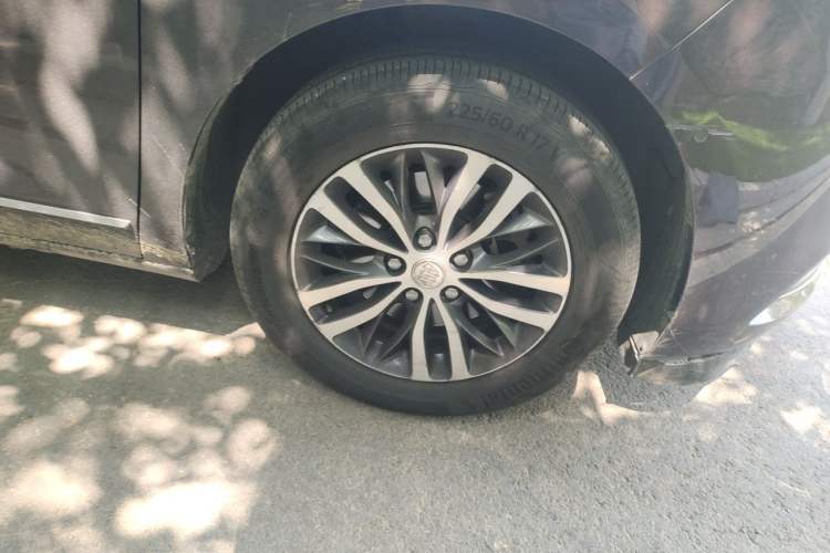 Used Buick GL8 2017 ES 28T Flagship Model China V Standard Right Front Wheel Hub