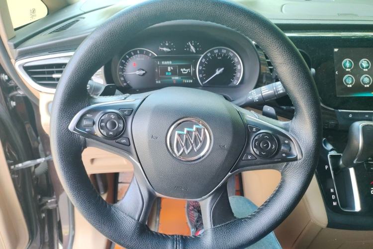 Used Buick GL8 2017 ES 28T Flagship Model China V Standard Steering Wheel