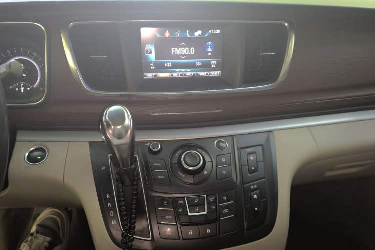 Used Buick GL8 2017 25S Luxury Version China V Standard Audio And AC Panel