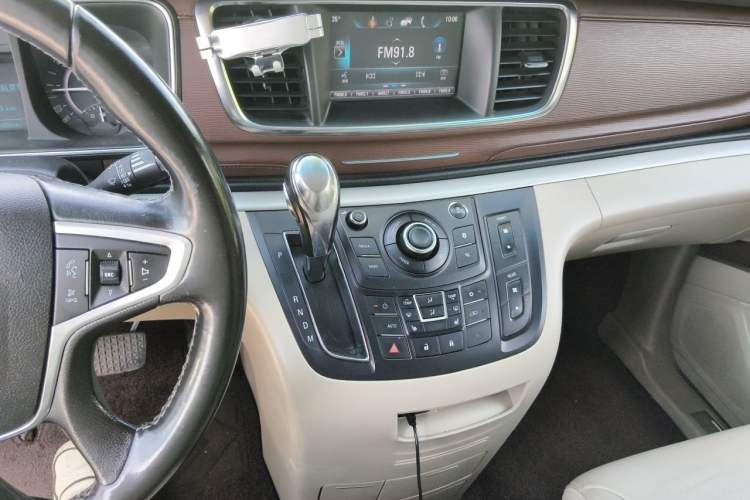 Used Buick GL8 2017 25S Prestige Version China V Standard Audio And AC Panel