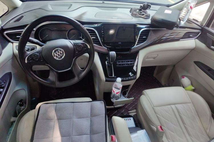 Used Buick GL8 2017 28T Avenir Avia National Emission Standard V Center Console