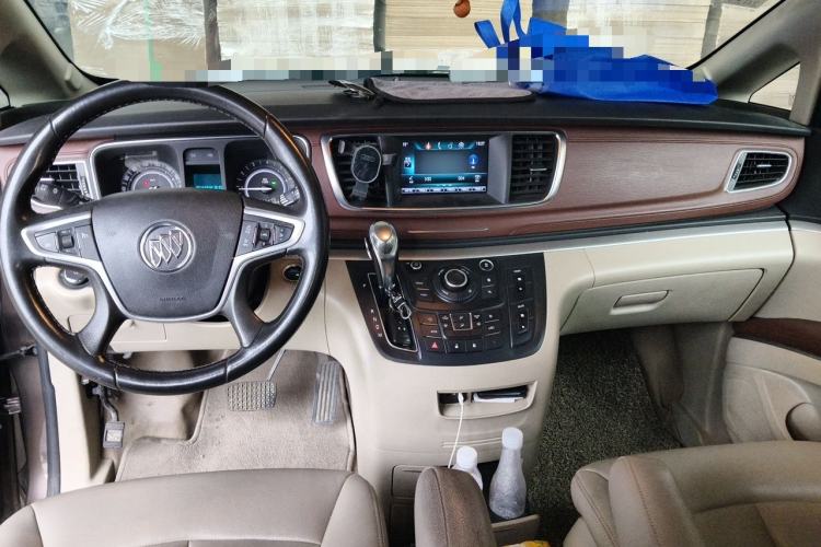 Used Buick GL8 2017 25S Comfort Version China V Standard Center Console