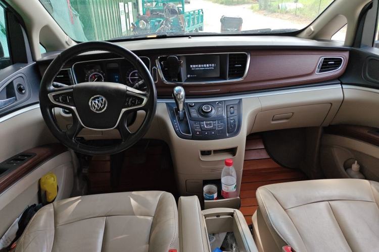 Used Buick GL8 2017 25S Luxury Version China V Standard Center Console
