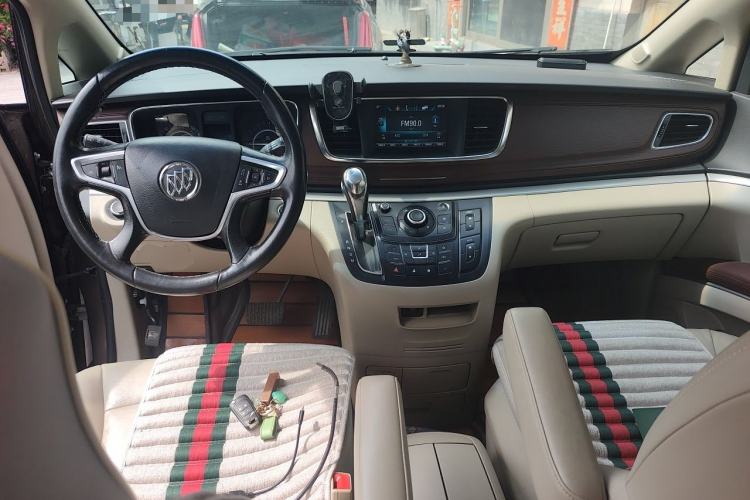 Used Buick GL8 2017 25S Luxury Version China V Standard Center Console
