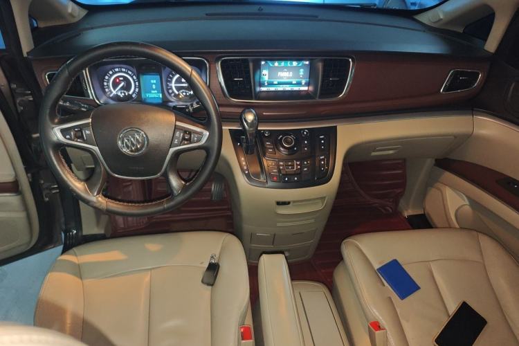 Used Buick GL8 2017 25S Luxury Version China V Standard Center Console
