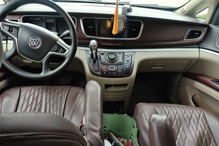 Used Buick GL8 2017 25S Comfort Version China V Standard Center Console