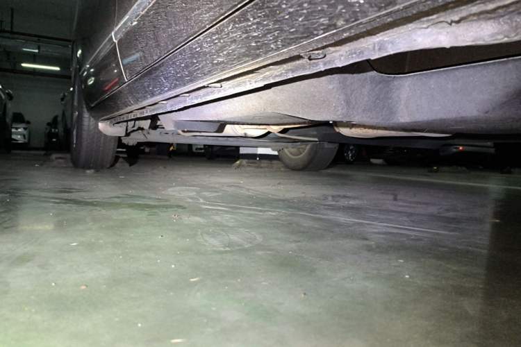 Used Buick GL8 2017 25S Luxury Version China V Standard Chassis Front Right