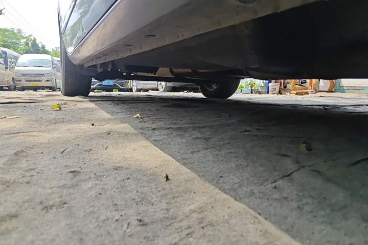 Used Buick GL8 2017 25S Luxury Version China V Standard Chassis Front Right