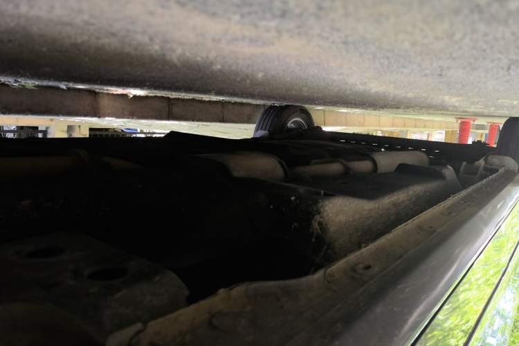 Used Buick GL8 2017 25S Luxury Version China V Standard Chassis Front Right