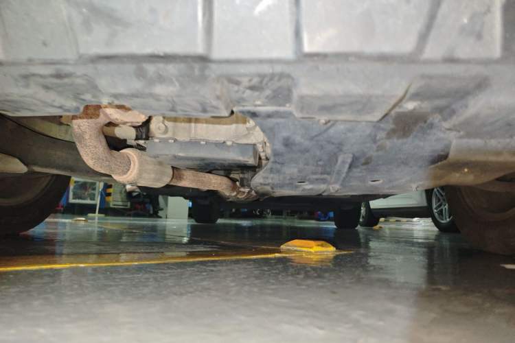 Used Buick GL8 2017 25S Luxury Version China V Standard Chassis Front
