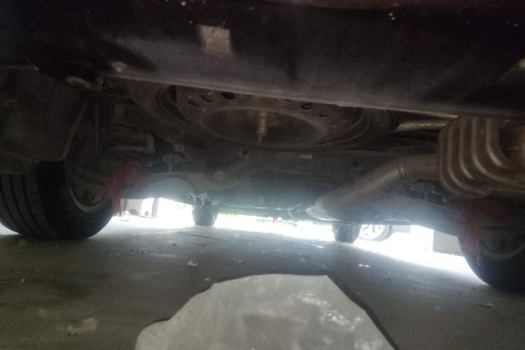 Used Buick GL8 2017 ES 28T Flagship Model China V Standard Chassis Rear