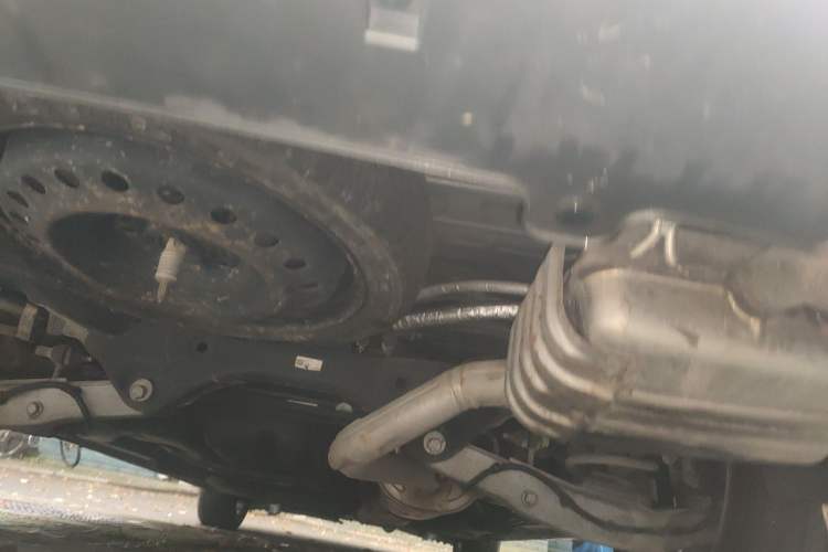 Used Buick GL8 2017 ES 28T Comfort Model China V Standard Chassis Rear