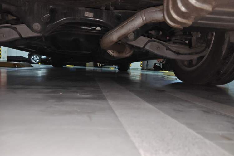 Used Buick GL8 2017 ES 28T Premium Version China V Standard Chassis Rear