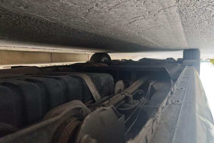 Used Buick GL8 2017 25S Luxury Version China V Standard Chassis Rear Left