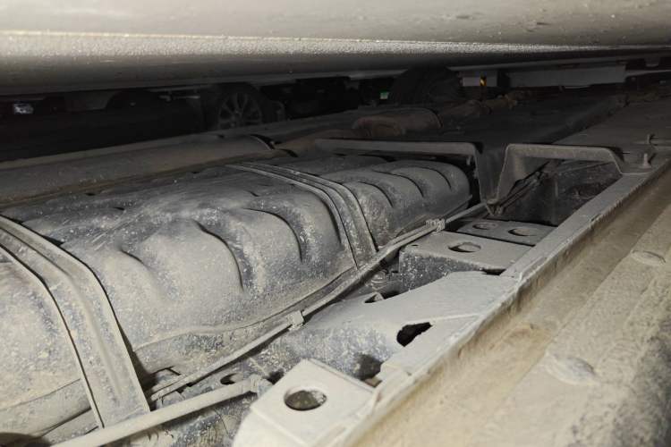 Used Buick GL8 2017 28T Avenir Avia National Emission Standard V Chassis Rear Left