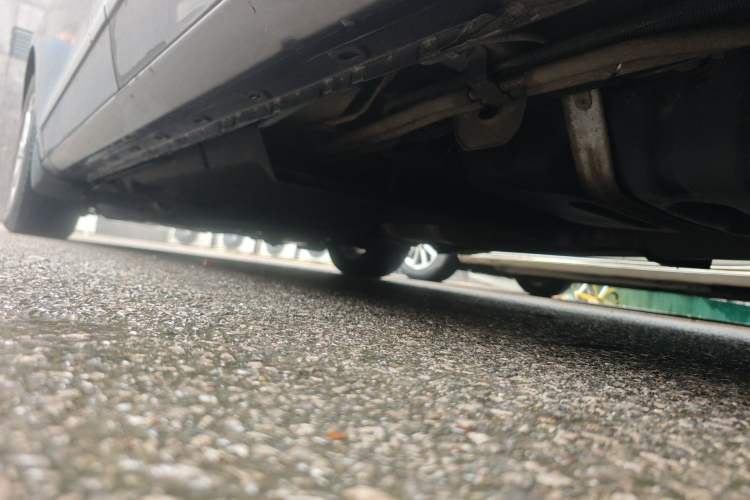 Used Buick GL8 2017 25S Luxury Version China V Standard Chassis Rear Left