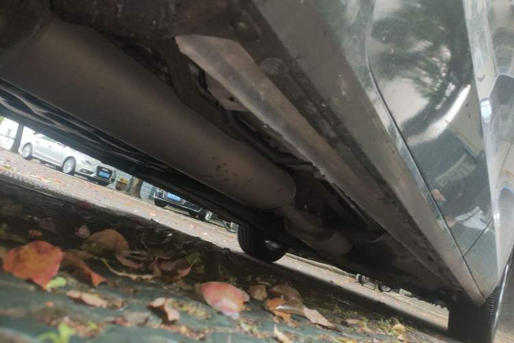 Used Buick GL8 2017 ES 28T Comfort Model China V Standard Chassis Rear Right