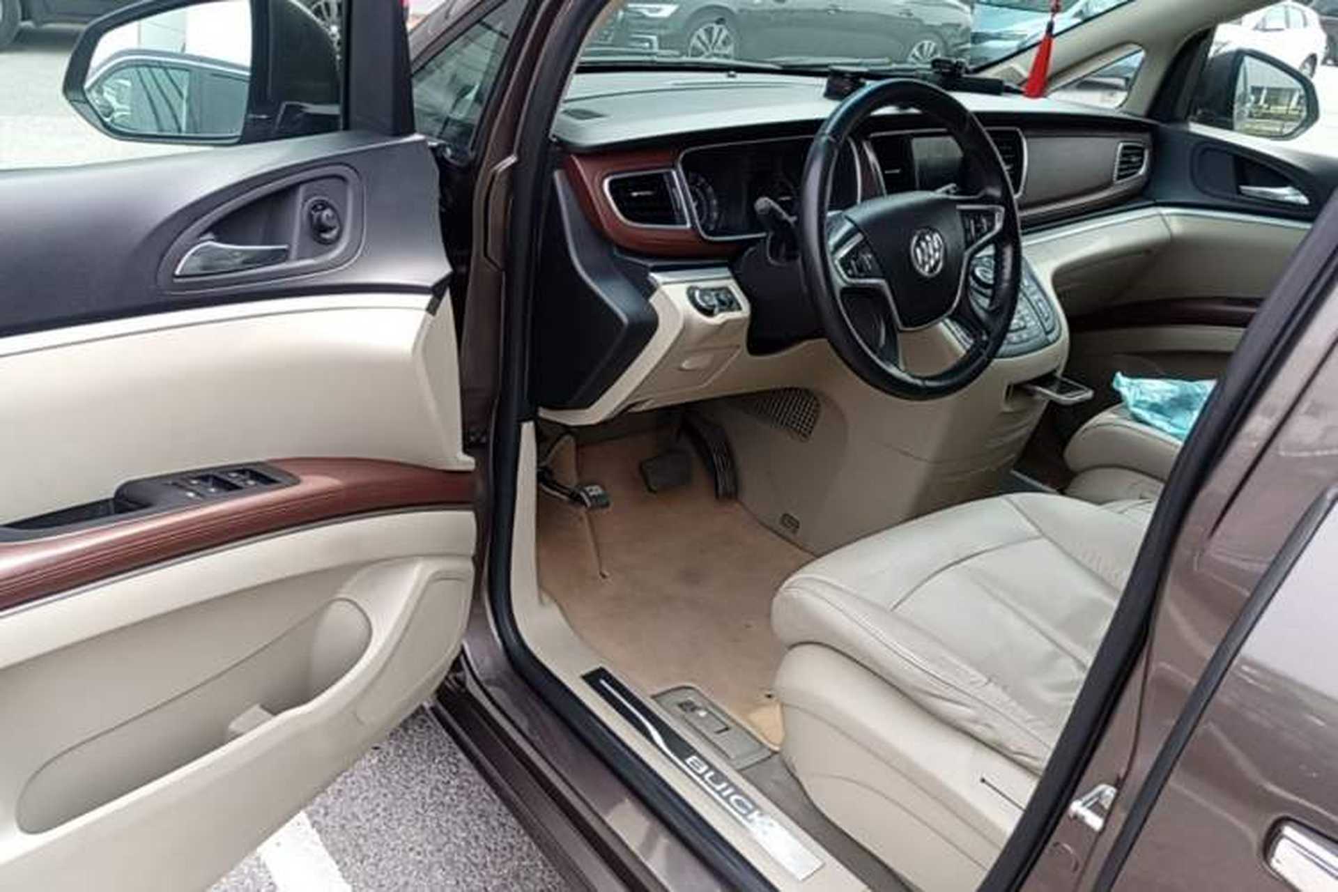 Used Buick GL8 2017 25S Prestige Version China V Standard Driver Seat