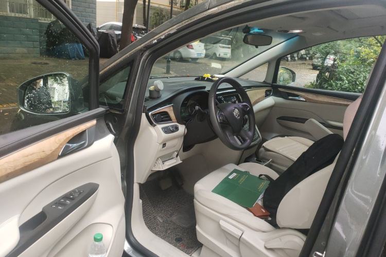 Used Buick GL8 2017 ES 28T Comfort Model China V Standard Driver Seat