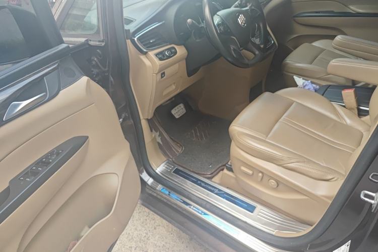 Used Buick GL8 2017 ES 28T Premium Version China V Standard Driver Seat