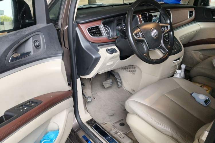 Used Buick GL8 2017 25S Comfort Version China V Standard Driver Seat