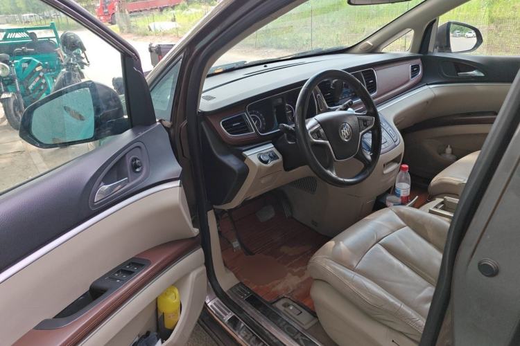 Used Buick GL8 2017 25S Luxury Version China V Standard Driver Seat
