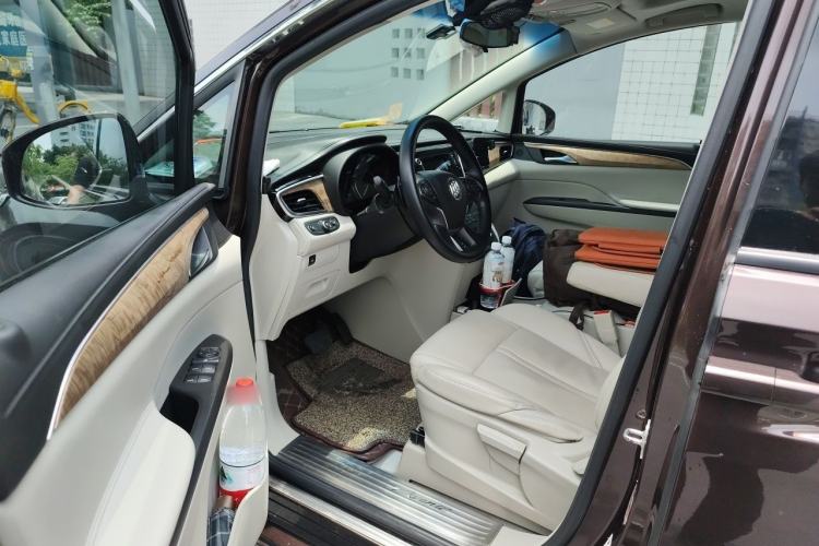 Used Buick GL8 2017 ES 28T Comfort Model China V Standard Driver Seat