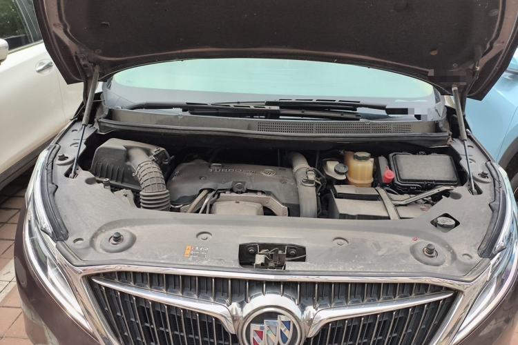 Used Buick GL8 2017 ES 28T Luxury Model China V Standard Engine Bay