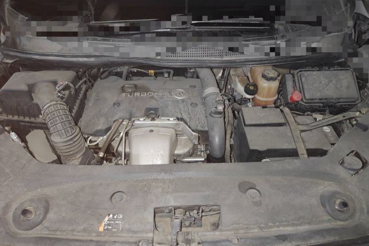 Used Buick GL8 2017 28T Avenir Avia National Emission Standard V Engine Bay