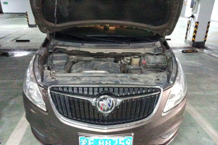 Used Buick GL8 2017 25S Luxury Version China V Standard Engine Bay
