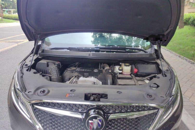 Used Buick GL8 2017 28T Avenir Avia National Emission Standard V Engine Bay