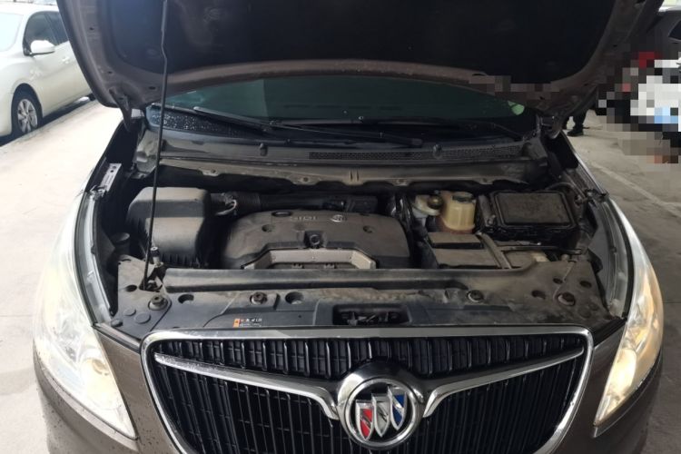 Used Buick GL8 2017 25S Luxury Version China V Standard Engine Bay