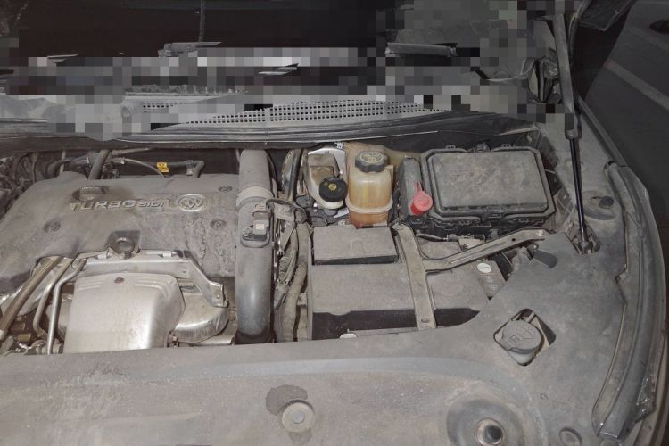 Used Buick GL8 2017 28T Avenir Avia National Emission Standard V Engine Bay Left