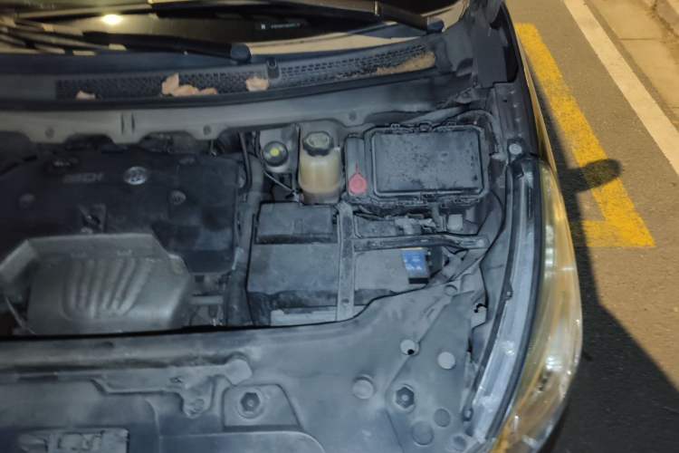 Used Buick GL8 2017 25S Comfort Version China V Standard Engine Bay Left