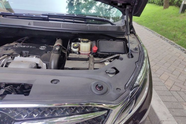 Used Buick GL8 2017 28T Avenir Avia National Emission Standard V Engine Bay Left
