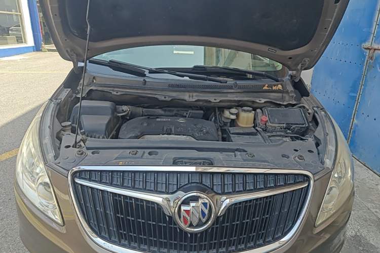 Used Buick GL8 2017 25S Comfort Version China V Standard Engine Bay