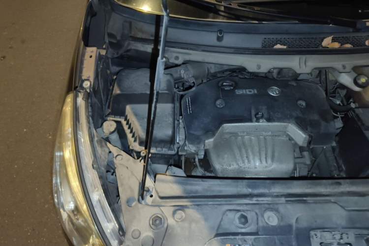 Used Buick GL8 2017 25S Comfort Version China V Standard Engine Bay Right