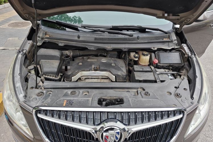 Used Buick GL8 2017 25S Comfort Version China V Standard Engine Bay