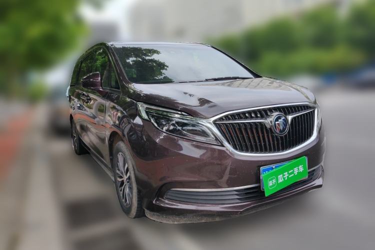 Used Buick GL8 2017 ES 28T Flagship Model China V Standard Front Right 45 Deg